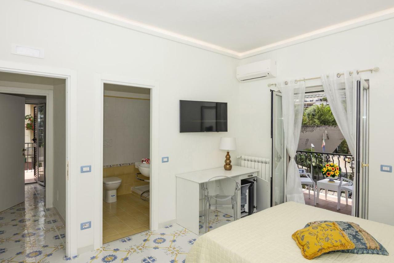 Ambra Sorrento Suites Short Rent Ngoại thất bức ảnh